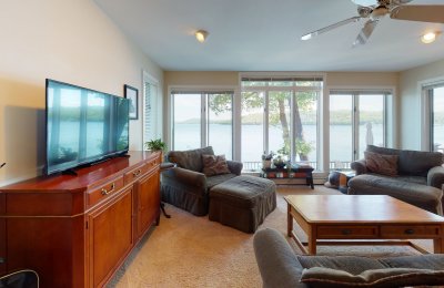 83 Pleasant Street, #u1718