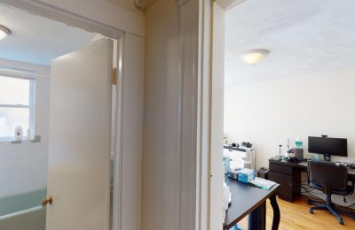 402 Highland Avenue, #1