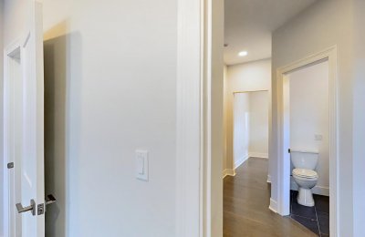 36 Queensberry Street, #16