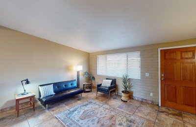 2357 West Las Lomitas