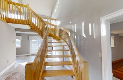 12 Arlington Pond Court