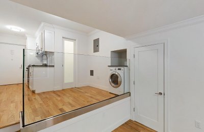 210 East 22nd Street, #LL