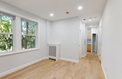 124 Peterborough Street, #8