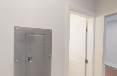 51 Queensberry Street, #8