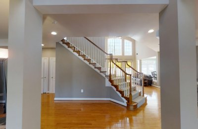 722 Crisfield Way