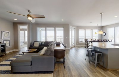 2162 West Beach Boulevard