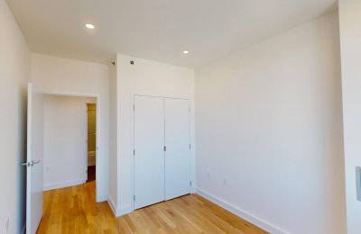 11-15 Broadway, #8C