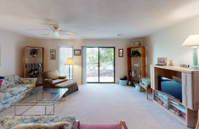 45 Queens Folly Road, #586