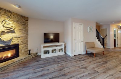35 Harbor Way, #33