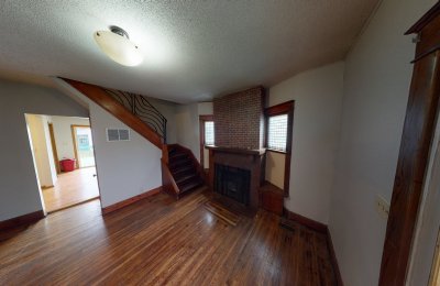 106 South Glenwood Avenue