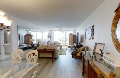 8477 Gulf Boulevard, #202