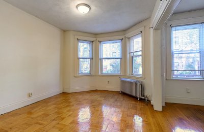 32 Queensberry Street, #1