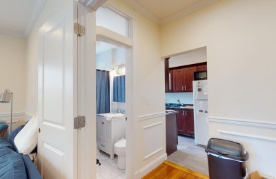 15 Glenville Avenue, #18