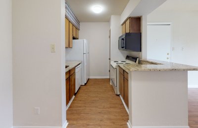 904 University Oaks Boulevard, #62