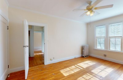 15 Glenville Avenue, #1