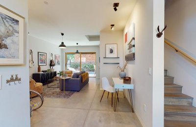 221 East Oak Street, #c