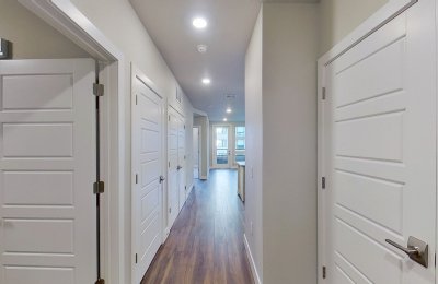 20 North Wilcox Street, #403