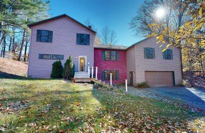 20 Woodlawn Lane