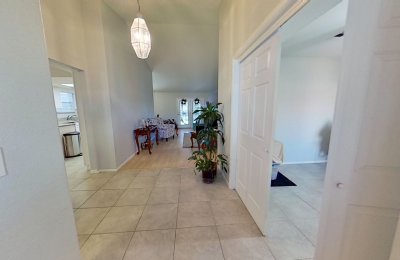 715 East Aire Libre Avenue