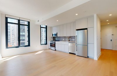 8 Court Square East, #07G