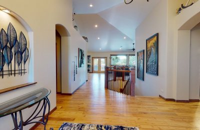 990 Kestrel Court