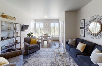 100 Woodlands Way, #p207
