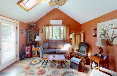 7 Conley Street