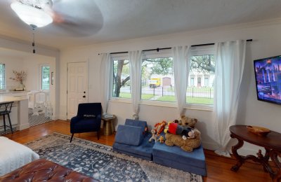 3316 West San Miguel Street North