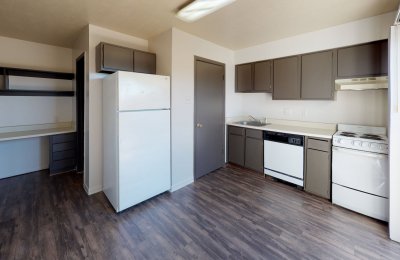 725 Peppertree Drive, #4