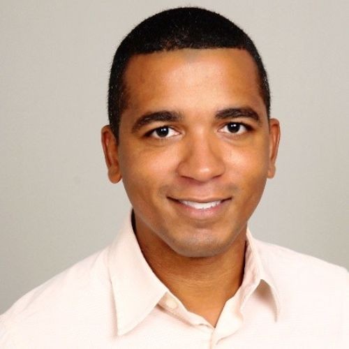 Agent Emmanuel Sanchez
